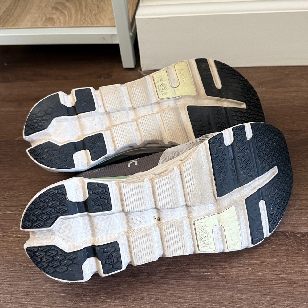 Men’s On Cloud Cloudrunner - image 4